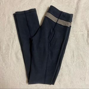 SOLD Lululemon Navy Leggings (circa 2010)